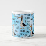 Appelle papa Jumbo Mug 20 Oz<br><div class="desc">Oui, maman, tu n'es pas seule ; ces jours de gurgles mignonnes sont partis parce que maintenant que le petit précieux est pleinement vocal : hurler, hurler et parfois faire des sons que tu ne peux pas tout à fait identifier (ça pourrait être un squawk ?) ; mais quel que...</div>