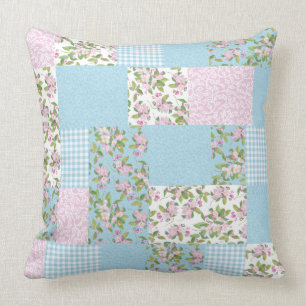Apple Blossom Pink en Blue Floral Faux Patchwork Kussen