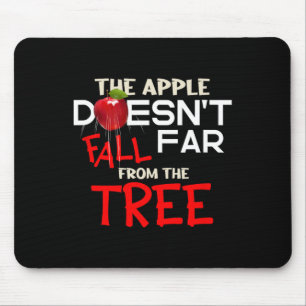 Apple Herfst niet ver van de boomappelpluk Muismat