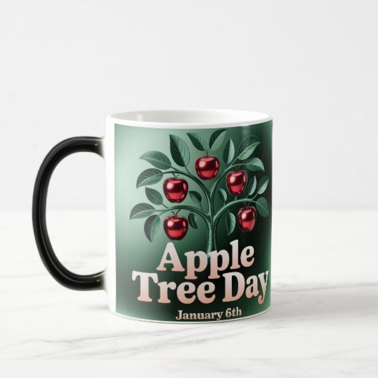 Apple Tree Day Morphing Mug (Gauche)