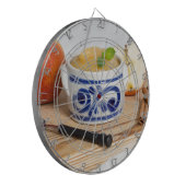 Applesauca met kaneel in steenhouwerskom dartbord (Voorkant Links)