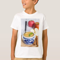 Applesauca met kaneel in steenhouwerskom