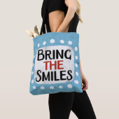 Apportez Le Sac fourre-tout Des Sourires (De près)