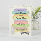 Apportez un Invitation de bibliothèque de livres d (Debout devant)