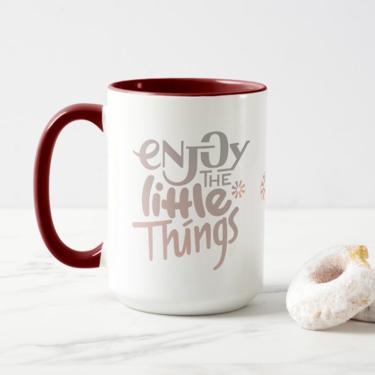 Appréciez la petite tasse de choses (Avec donut)