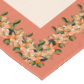 Apricot Azalea sur Crème 60" x 84" Nappe (Angle)
