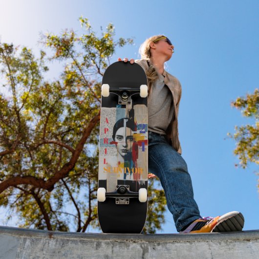 April 24 Survivor Skateboard (Extérieur 1)