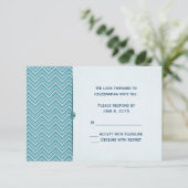 Aqua Blue Chevron RSVP Kaart (Staand voorkant)