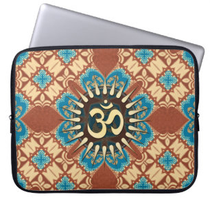 Aqua Blue en Earthy Brown Geometric met Gold OM Laptop Sleeve