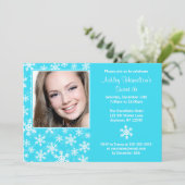 Aqua Blue Snowflakes Photo Sweet 16 Invitations (Debout devant)