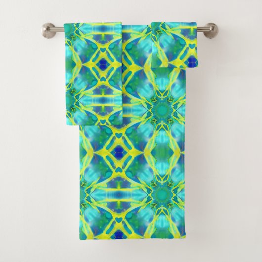 Aqua, Cobalt Blue en Yellow Tie Dye Pattern Bad Handdoek (Insitu)