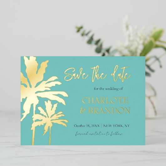 Aqua Palm Trees Beach Wedding Save the Date Gold Folie Uitnodiging (Staand Voorkant)