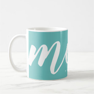 Aqua Simple Typographie Maman EST. Mug