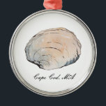 Aquarelle Clam Seashell Beach Ornement<br><div class="desc">Cette modeste conception de coquille de palourdes a été créée à l'aide d'aquarelle et d'encre. Le bleu marine doux et le jaune pâle de la palourde donnent à la conception une qualité tridimensionnelle. Les contours d'encre contrastent bien avec la coque légère et les couleurs arrière - plans. Les tons feutrés...</div>