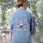 Aquarelle de mariée Boho Rustique Floral Denim<br><div class="desc">Fleur noire et blanche mignonne et simple Mme Nom jean veste design pour une nouvelle mariée! Parfait pour prendre des photos mariages mignonnes, ou pour quelqu'un de donner à une mariée à une douche nuptiale ou une fête de bachelorette. Non seulement cela peut être un grand accessoire de jour de...</div>