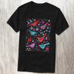 Aquarelle d'oiseaux dans un T-shirt Boho de jardin<br><div class="desc">Aquarelle d'oiseaux dans un jardin de fleurs sauvages roses et turquoises.</div>