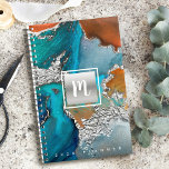 Aquarelle en marbre monogramme argent turquoise or<br><div class="desc">Un carré brillant et faux argenté avec une typographie de script monogramme initial recouvre un arrière - plan d'aquarelle blanc, argenté, bleu turquoise et jaune orangé sur ce planificateur annuel chic, élégant, tendance, de nom personnalisé. Personnalisez avec votre initiale. Ce planificateur est disponible en 2 tailles : petites (5, 5...</div>