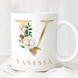 Aquarelle Florale & Lettre or V Monogramme<br><div class="desc">Une tasse à café personnalisée avec un faux monogramme "V" de lettre d'or,  avec des illustrations décoratives d'aquarelle florale et feuillage. Customisez facilement avec votre nom ou créez un cadeau unique pour vos proches.</div>