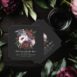 Aquarelle gothique romantique Corbeau Mariage flor<br><div class="desc">Cette conception mariage de corbeau à fleurs goth présente une aquarelle simple et moody illustrant un corbeau perché sur un bouquet. Parfait pour un mariage goth romantique intemporel ou autre occasion spéciale. Il est parfaitement adapté à un événement éffrayant à l'automne ou à un événement hivernal unique dans un cadre...</div>