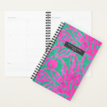 Aquarelle inspirée rose Aqua Damask Floral<br><div class="desc">Motif d'inspiration damasée à l'aquarelle rose chaud. Personnalisez le nom à l'intérieur du rectangle gris à l'avant.</div>