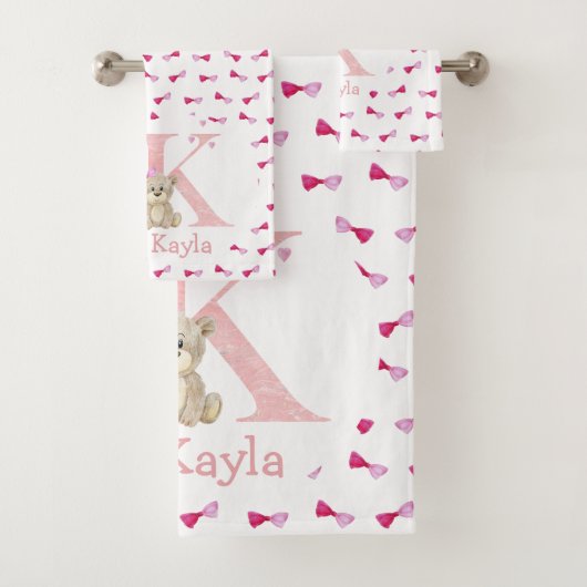 Aquarelle lettre K avec ours en peluche pour bébé  (En situation)