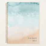 Aquarelle Ocean Beach Planificateur personnalisé<br><div class="desc">Relaxant et serein,  aquarelle texture abstraite ressemblant à la côte océanique avec plage de sable. Ce planificateur personnalisé est démodé et prêt à customiser avec votre nom ou nom d'entreprise et l'année. Parfait pour l'école de commerce à domicile ..</div>