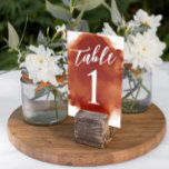 Aquarelle simple et moderne Burange<br><div class="desc">Ces cartes Simple Moderne Burnt Orange Watercolor Table Number feront l'ajout parfait à vos tables d'événements. L'aquarelle donne un éclat de design,  mais en gardant un aspect moderne. Cette carte de numéro de table est parfaite pour les événements et la décoration inspirés des chutes.</div>