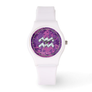 Aquarius Zodiac Sign on Pink Digital Camouflage Horloge