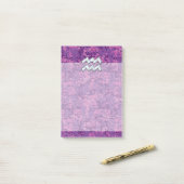 Aquarius Zodiac-symbool op roze digitale camouflag Post-it® Notes (Op bureau)