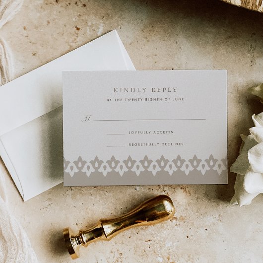 Arabesque RSVP-kaart | Champagne Shimmer RSVP Kaartje
