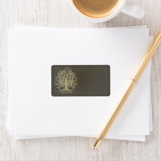 Arbre à spirales d'or en noir avec Étiquette de ad (En situation)