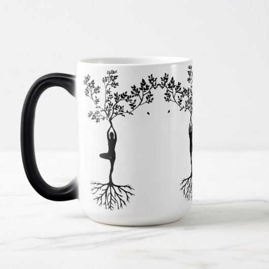 Arbre pose tasse de yoga (Gauche)