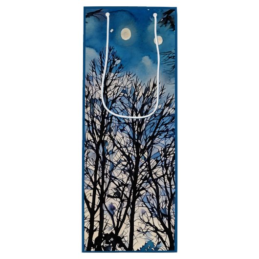 Arbres foncés contre un ciel bleu dans un sac cade (Devant)