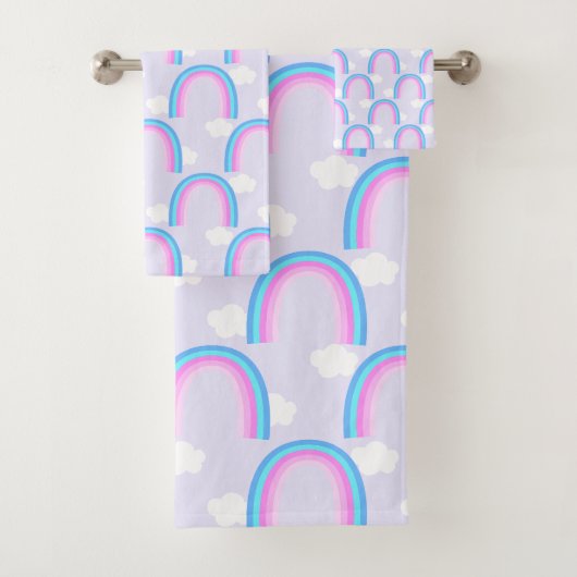 Arc-en-ciel avec nuage violet (En situation)