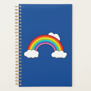 Arc en ciel avec nuages blancs
