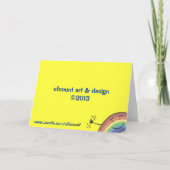 Arc en ciel joyeux derrière une carte d'encouragem (Dos)