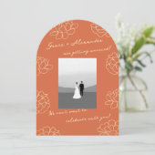 Arc moderne Faire-part de mariage botanique orange (Debout devant)