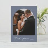 Arc moderne photo Dusty Mariage bleu Merci (Debout devant)