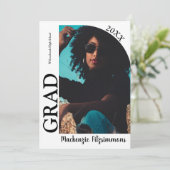 Arc moderne Photo Graduation Invitation (Debout devant)