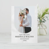 Arched Boho Modern Minimalist Photo Wedding Kaart (Staand voorkant)