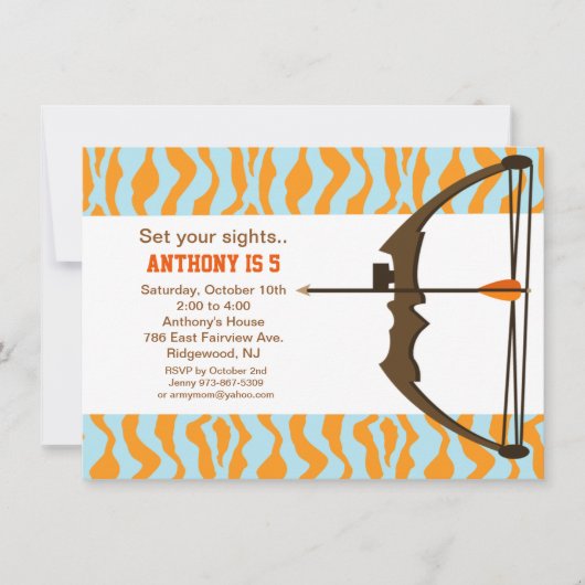 Archery met Colorful Camo Birthday-uitnodiging Kaart (Voorkant)