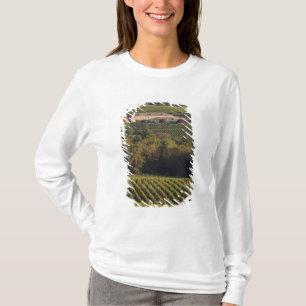 Archery Summit bruine gebouw staat bovenop heuvel T-shirt
