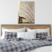 Architrave vanaf een poort, rode zandsteen, Mathur Canvas Afdruk (Insitu (Slaapkamer))