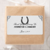 Argent à cheval sur Étiquette de bouteille d'eau b (En situation)