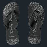 Argent et noir Elegant Maid of Honor Mariage<br><div class="desc">Ces belles tongs mariages sont une excellente façon de remercier et de reconnaître votre bonne d'honneur tout en lui épargnant les pieds en même temps. Dispose d'un design élégant avec des boucles gris argenté orné et tourbillonne sur un arrière - plan noir et des lettres de script fantaisie. Le test...</div>