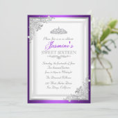 Argent Purple Damask & Tiara Sweet 16 Invitation (Debout devant)