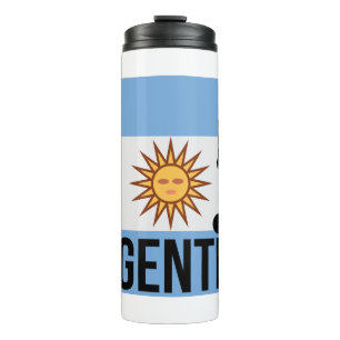 Argentijnse voetbalspeler gebruikt punt als bal thermosbeker