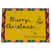 Argyle Yellow Oranje Green Script Merry Kerstmis Groot Cadeauzakje (Voorkant)