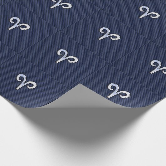 Aries Zodiac Sign on Navy Blue Carbon Fiber Print Cadeaupapier (Hoek)