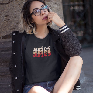 Aries Zodiac Sign   Rood vermogen Kleur T-shirt